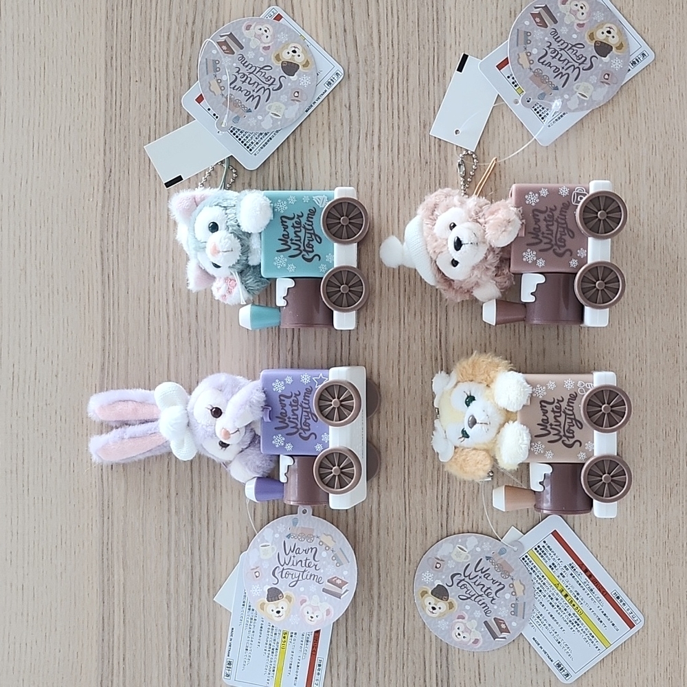Tokyo Disney Sea Warm Winter Storytime StellaLou Duffy Train Plush Key Chain Set
